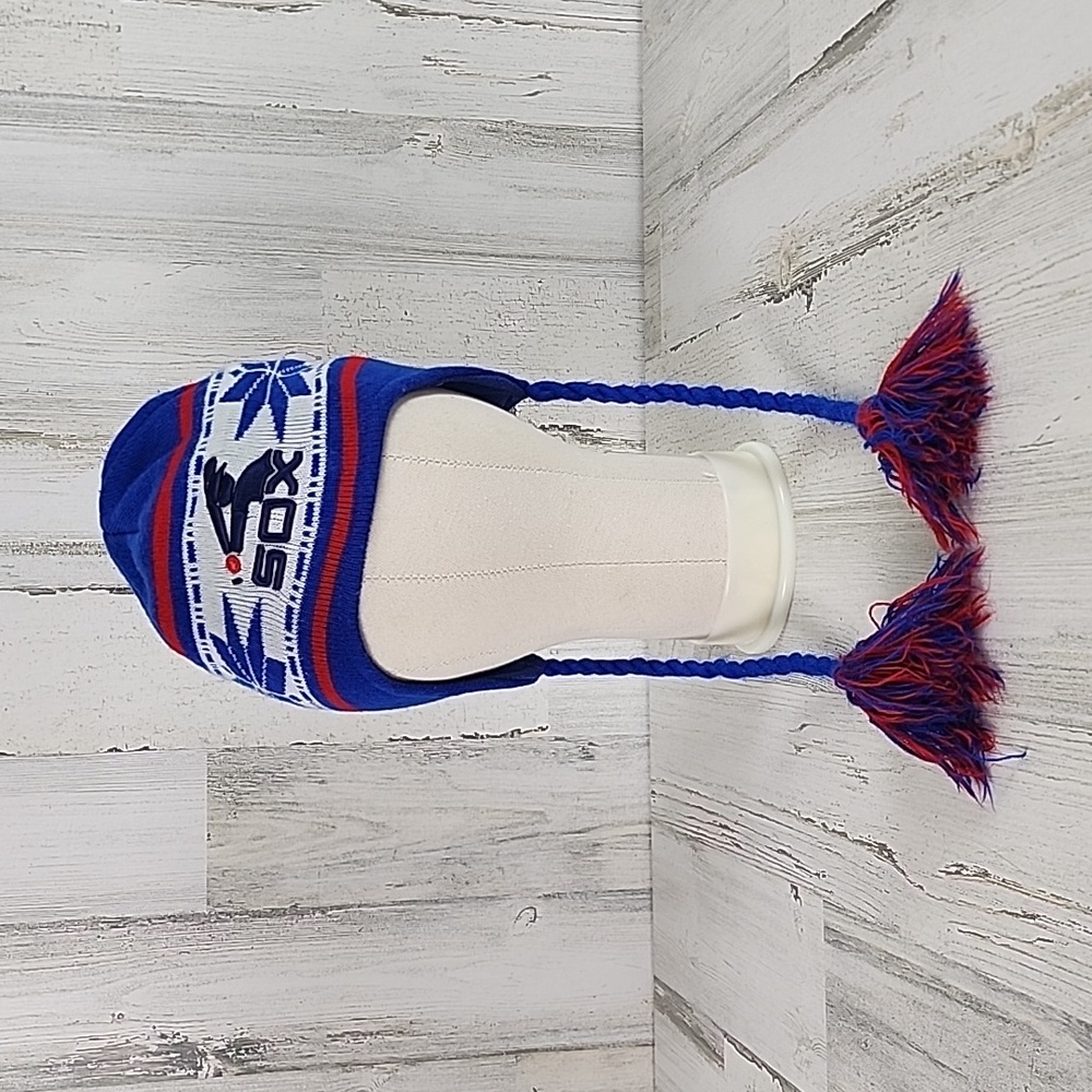 MLB Chicago White Sox blue red white fair isle knit winter hat tassels fleece